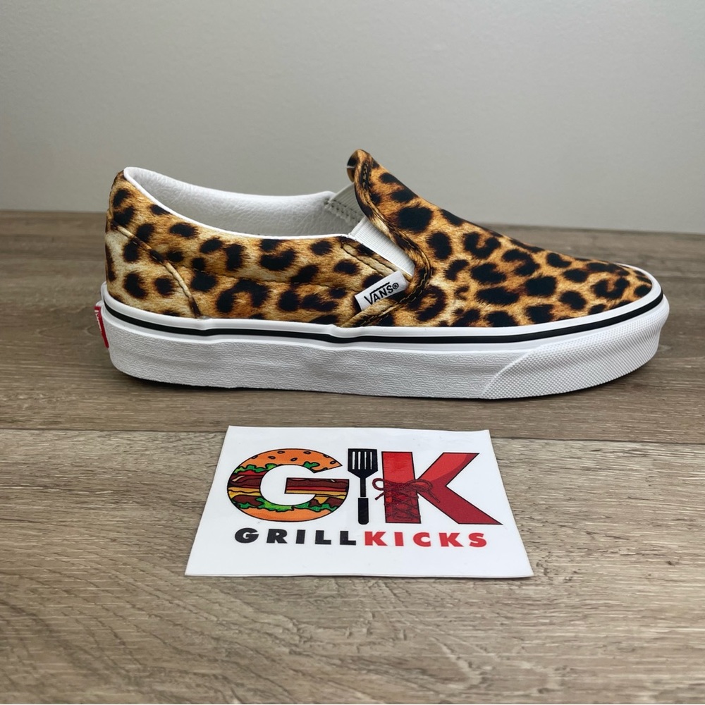 VANS Shoes Classic Slip-On Leopard Black Low Top Sneakers Women's VN0A5AO83I6